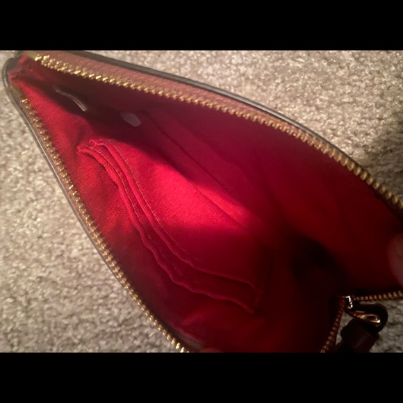 Coach wristlet - Picture 3 of 3